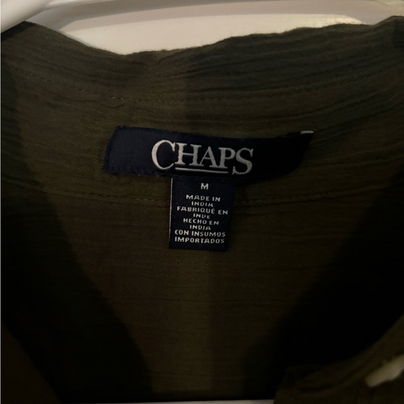 Button up - Picture 2 of 3